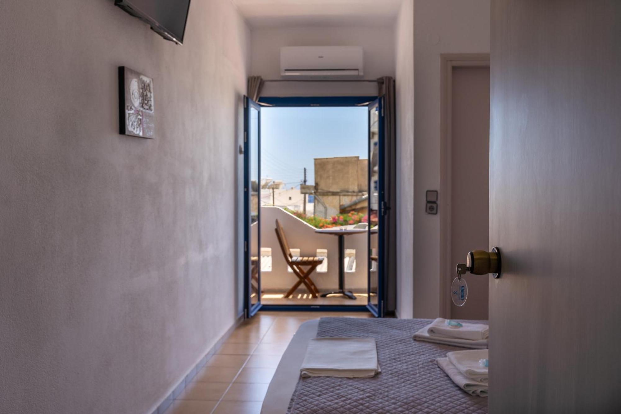 Giannis Rooms Ayia Roumeli Exteriör bild